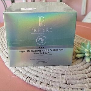 Prédiré Argan Oil Cooling Facial Peeling Gel